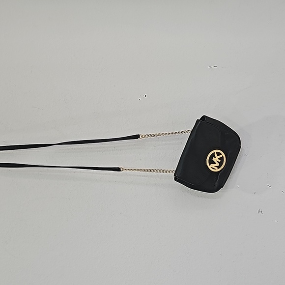 Michael Kors Small Black leather Crossbody MK Gold Logo, snap closure - Picture 3 of 10